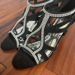 Size 7 1/2 Black Diamond Heels