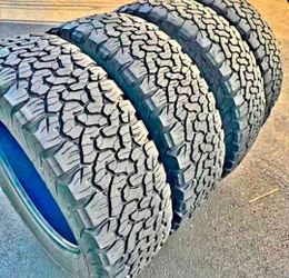 245 70 17 Bfgoodrich ko2 Tires Con 80% de Vida Las 4