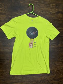 Nike The Nike Tee T-Shirt - Neon Yellow - Size [S]