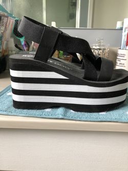 Rocket dogs platform sandal