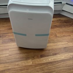 Insignia Portable Air Conditioner 