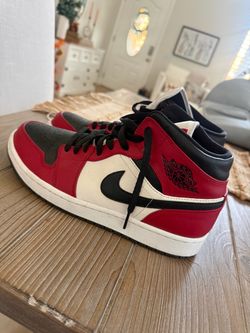 Jordan’s 1s Red