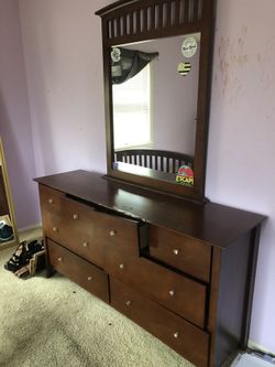 8 Drawer Dresser and Mirror -NEEDS RESTORATION!