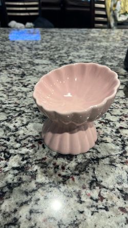 Pink shell Ceramic Pedestal Ring Dish
