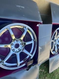 Chrome new Rims 4 box included