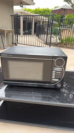 Microwave oven