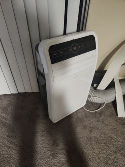 Insignia portable AC
