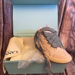 SALE!!! SALE!!! Sneakers Size 9.5/10 US Men $150