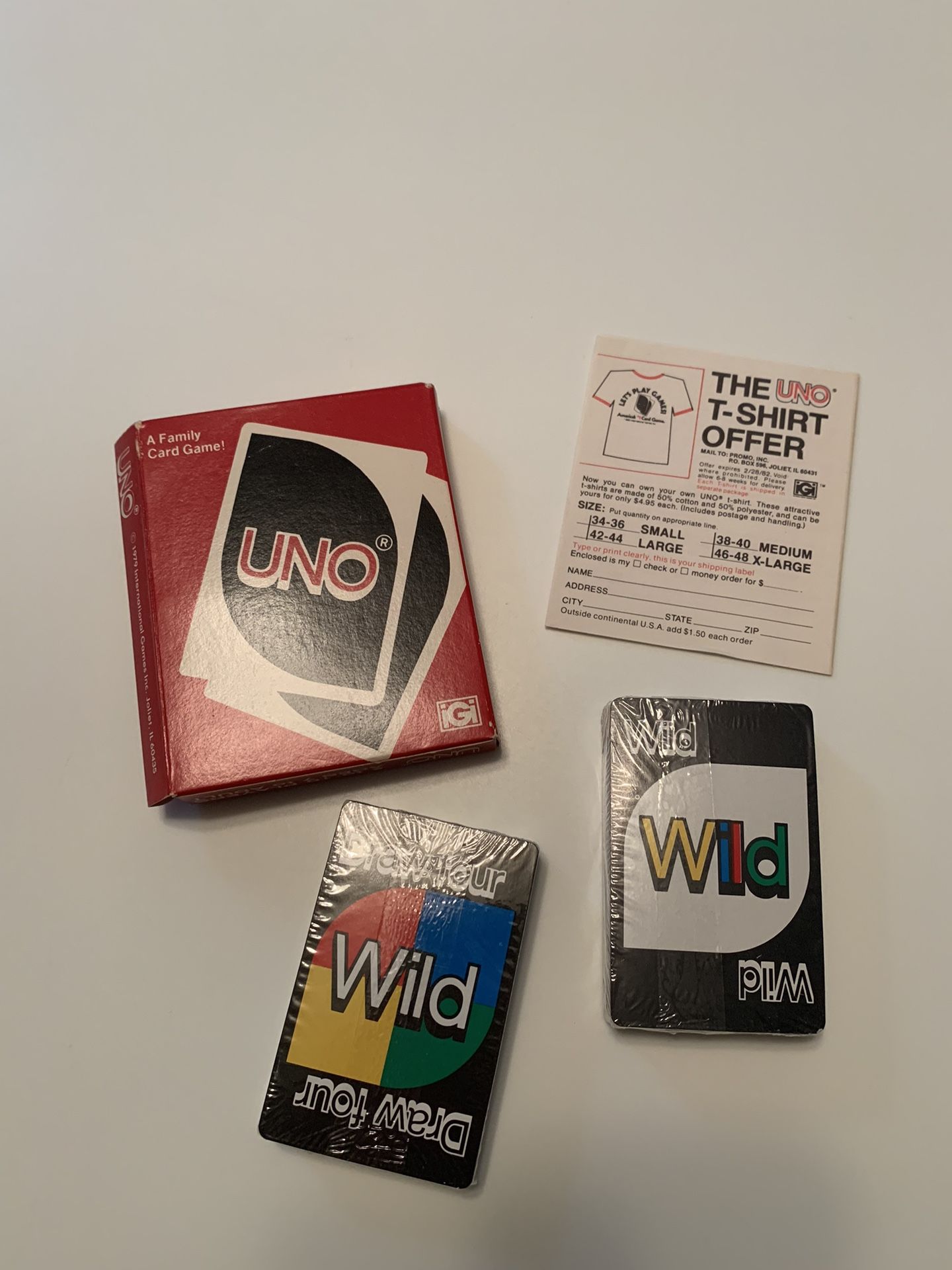UNO-THE FAMILY CARD GAME from 1979 (CARDS UNOPENED) Complete Set