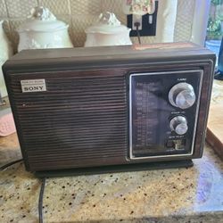 Sony High Fidelity FM/AM Table Radio Portland Public School Model ICF-9630W survival