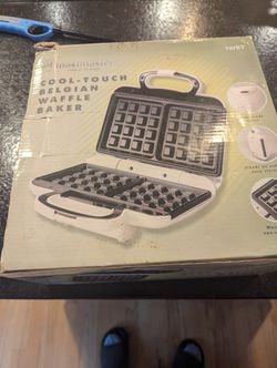 Waffle Maker 