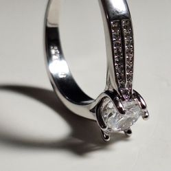 Plata 925s Sterling Silver 925s #8 Con Monzzanite 
