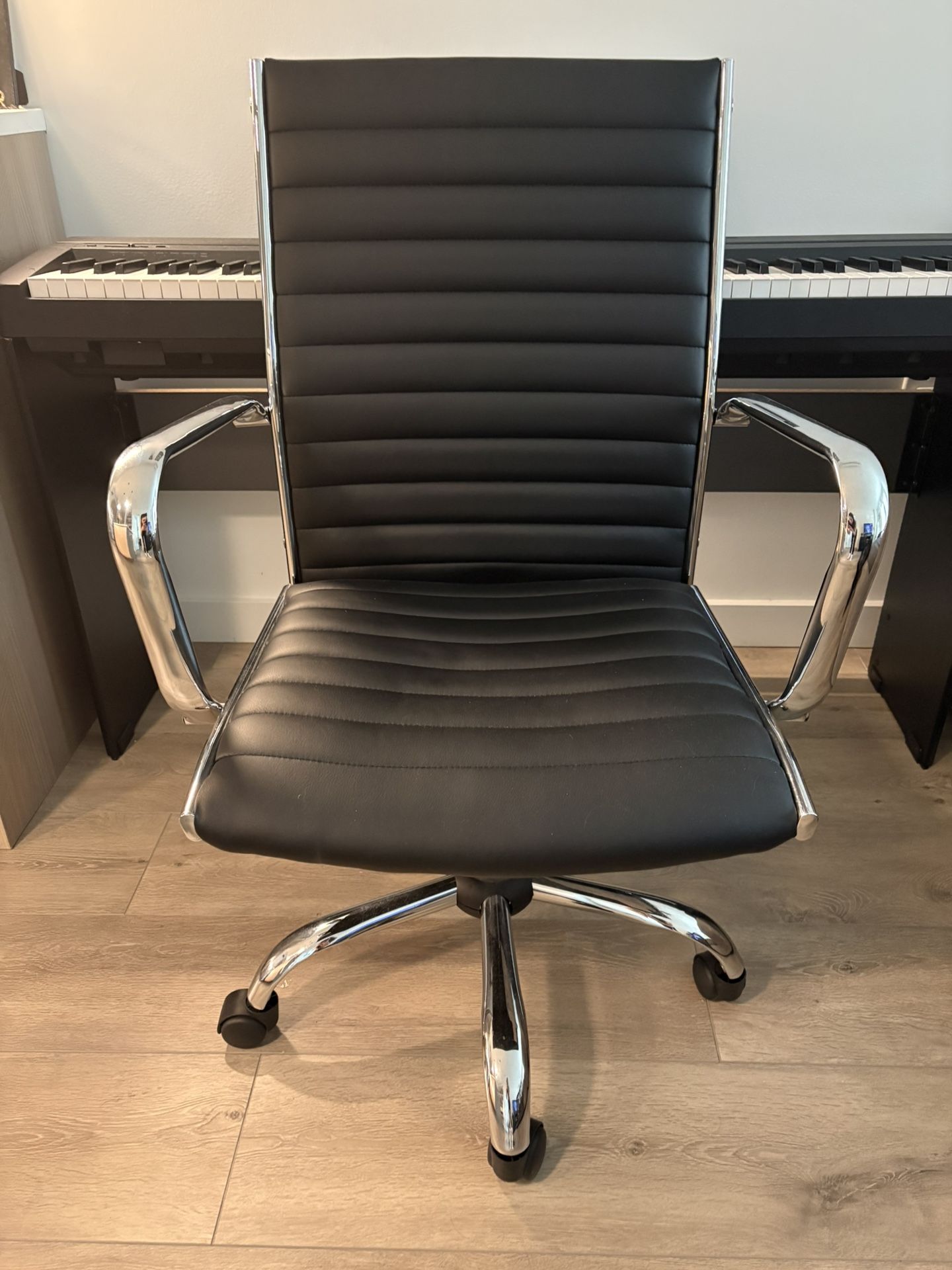 Rolling Office/Desk Chair