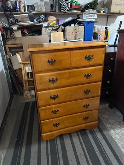 Chest of drawers