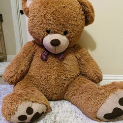 BIG teddy bear 