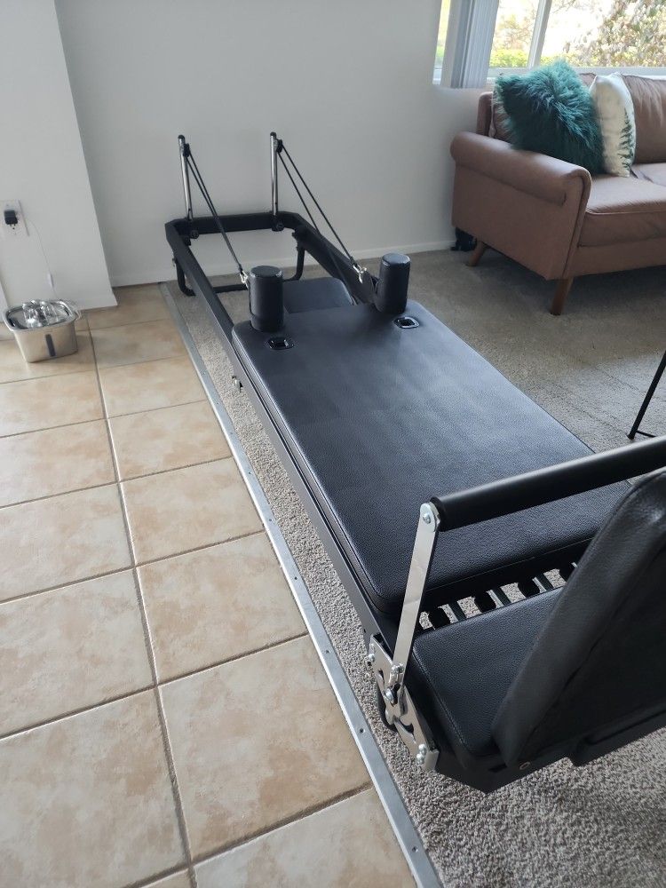 Foldable Pilates Reformer Machine