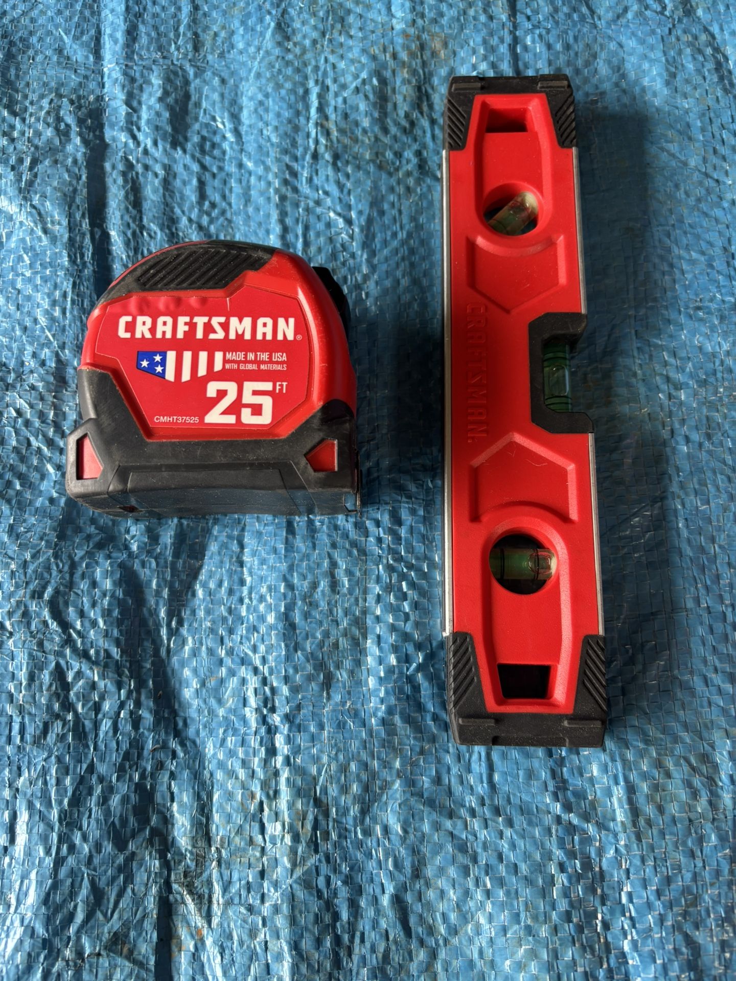 Craftsman 25’ Tape Measure And Torpedo Level