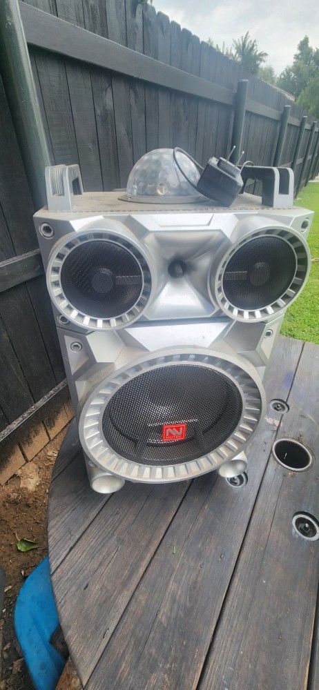 Nutek Wireless Speaker