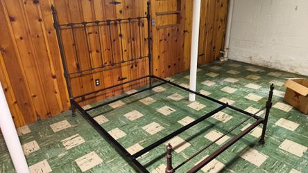 Authentic Vintage Brass Beds of Virginia Bedframe (Cast Iron, Queen Sized, full assembly)