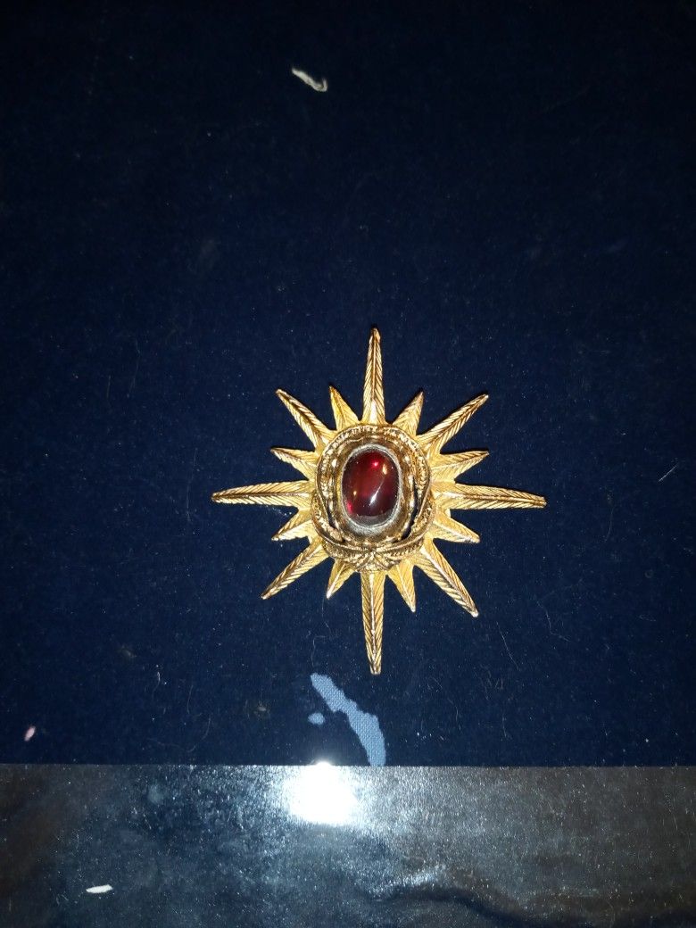 Sunburst Brooch