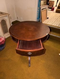 Round Mahogany Drum Table with Drawers