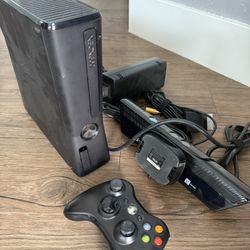 Xbox 360 With Kinect And Games