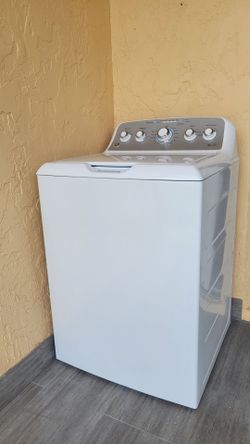 GE washer 4.6 Cu ft. Like new