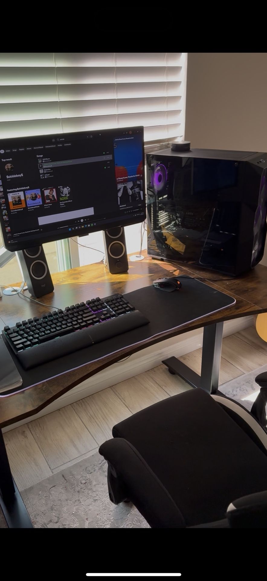 ENTIRE PC SET UP FOR SALE