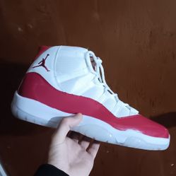 Jordan 11 Cherry