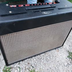 line 6 flextone 2 XL guitar amplifier 2x50 watts tons of models,effects features. great condition.