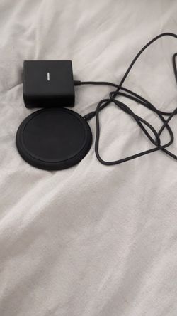 Ubiolabs Wireless Charger Like New. 