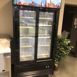 40” Sliding Doors Merchandiser Cooler Refrigerator 