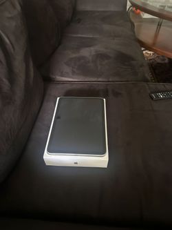 Silver ipad 10th generation