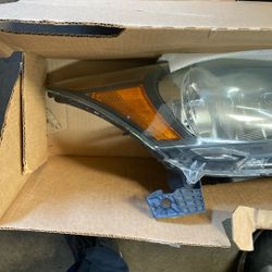 06-12 Accord Headlight Assembly’s 