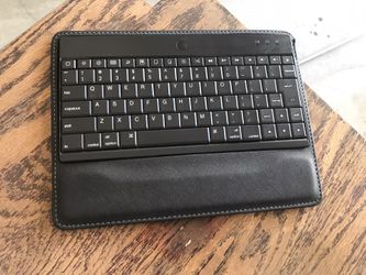 Keyboard Accessory for IPad