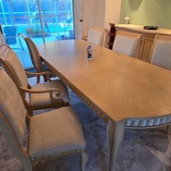 🪑 Solid Broyhill Wood Dining Set – Moving Sale!