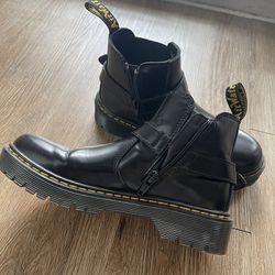 Dr. Martens Junior Wincox Bex Leather Chelsea Boots Size: Kids 3
