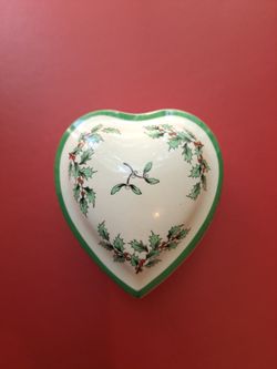 Vintage Spode Christmas Tree Heart Shaped Covered Trinket Box