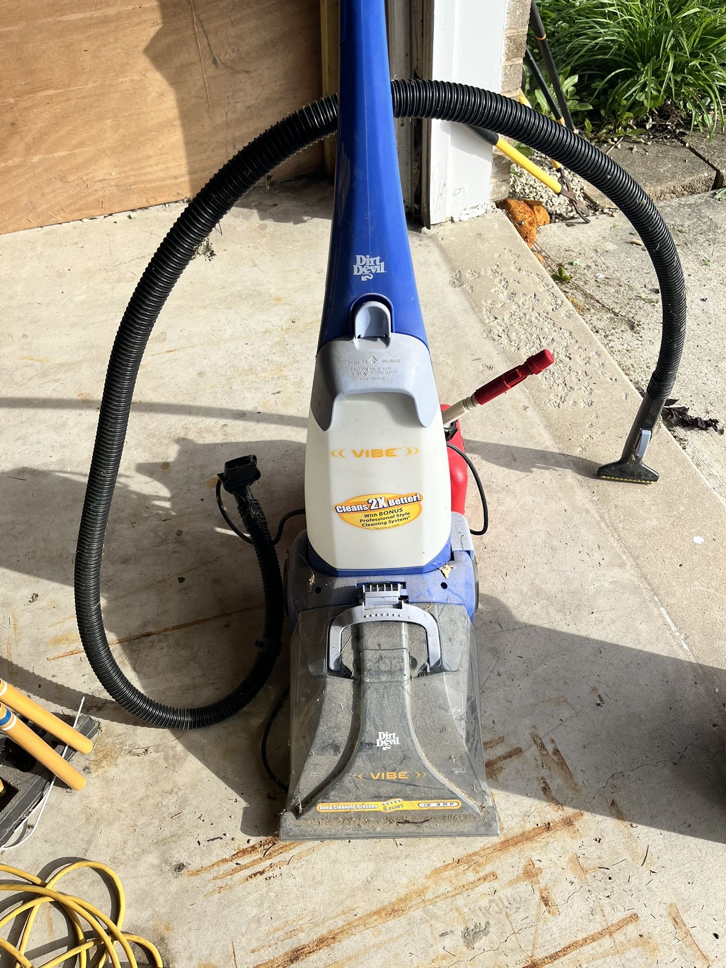 Carpet cleaner
