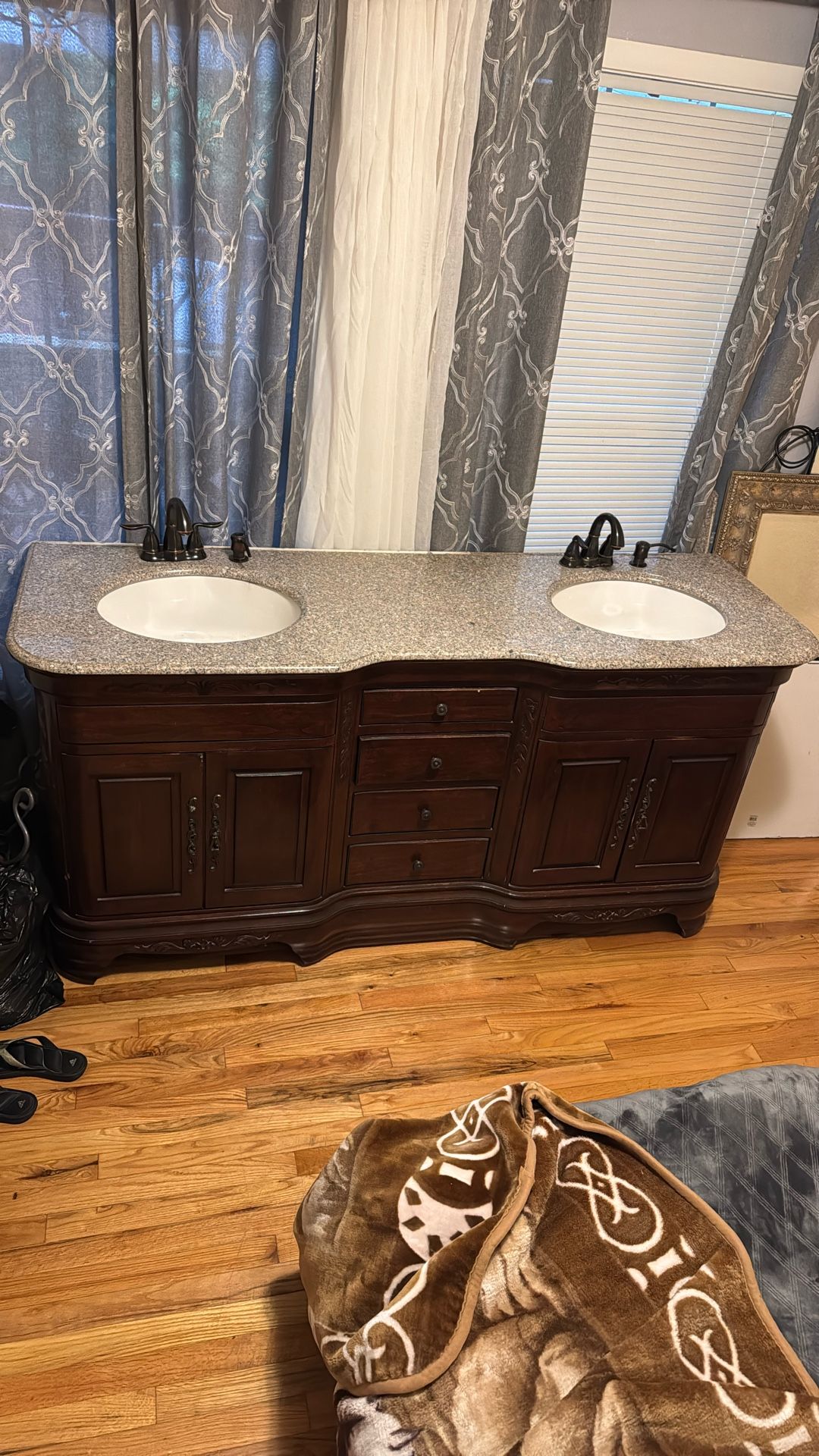 Double Sink