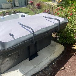 Hot Tub Cover Caddy / Stand (NOT Cover)