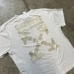 Off white tee