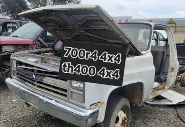 Chevy parts . Squarebody.  5.3 6.0 motor