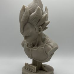 Vegeta Statue 