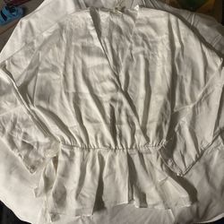 New Women Silky Ivory Crème Blouse Size M
