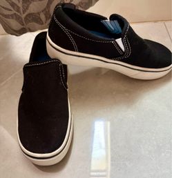 Boys sneakers