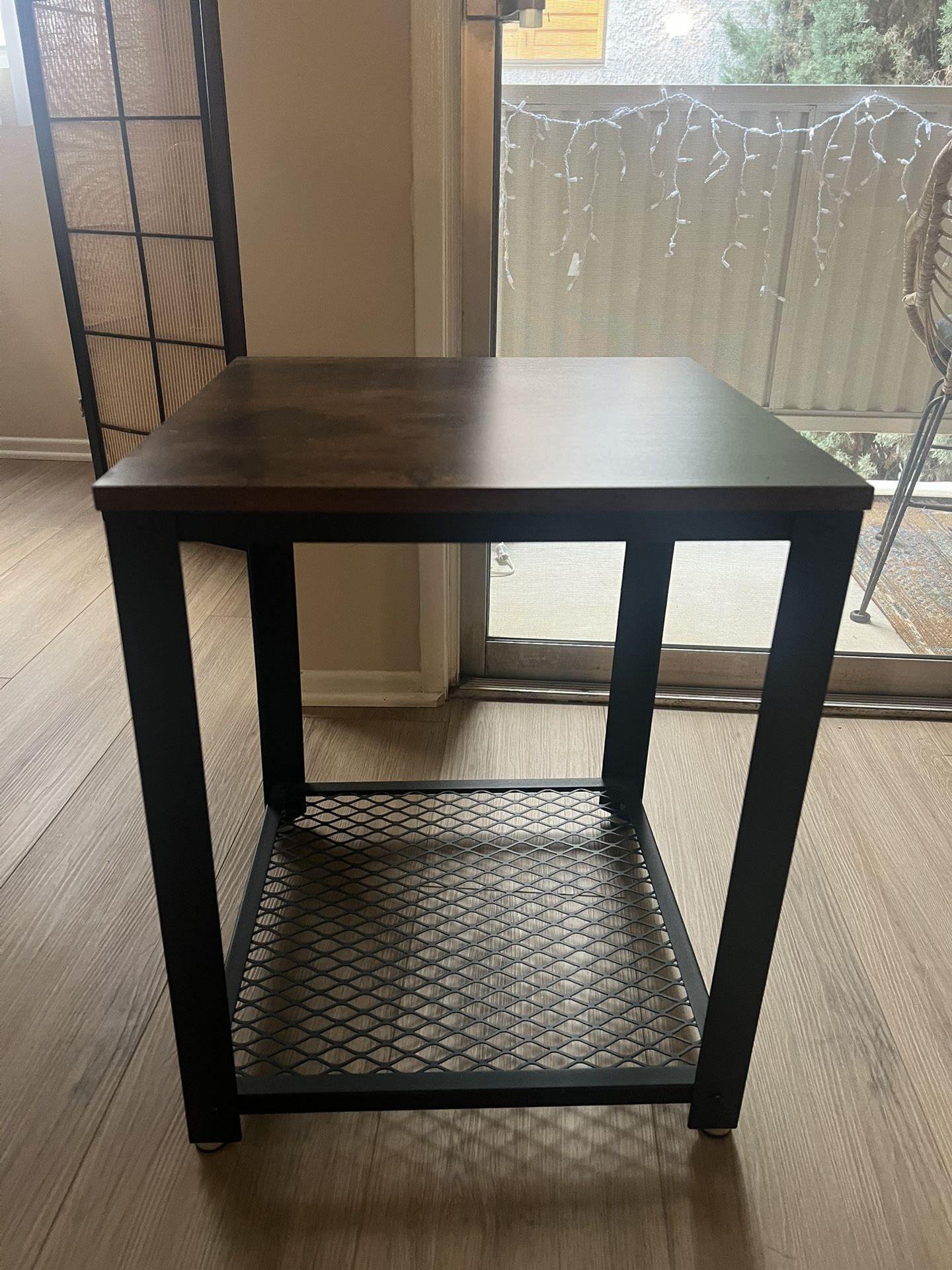 End Table / Nightstand