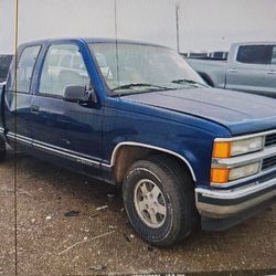 FOR PARTS A 1997 CHEVY TRUCK C1500 5.0 ENGINE 2X4 RWD 4L60 TRANS
