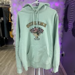 Supreme Hoodie Centerpiece Ice Blue