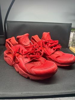 Nike Air Huarache Triple Red Sneakers Size 12
